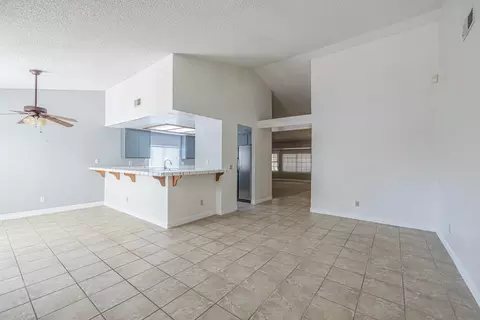 44202 Olympus Dr, Lancaster, CA 93536 photo 9