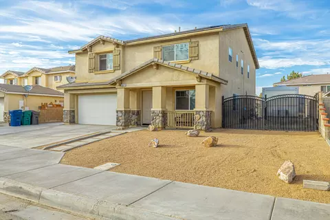 3631 Cobb Rd E, Lancaster, CA 93535 photo 1