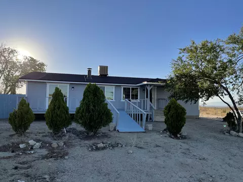33373 167th St E, Llano, CA 93544 photo 1