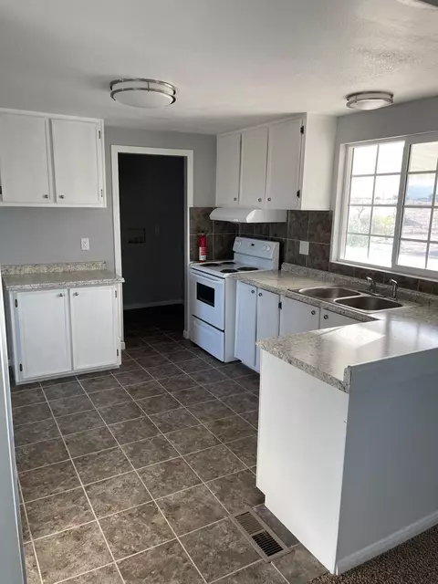 33373 167th St E, Llano, CA 93544 photo 7