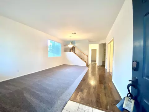 2012 Valiant St, Lancaster, CA 93536 photo 2