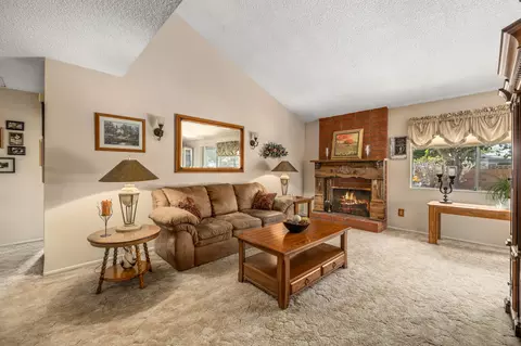 37953 28th St E, Palmdale, CA 93550 photo 5