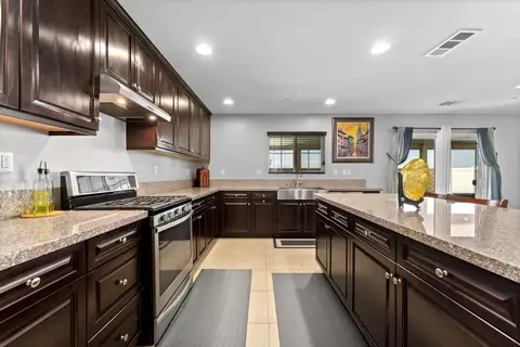 37529 Ebony Dr, Palmdale, CA 93551 photo 9