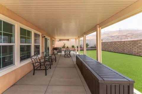 37529 Ebony Dr, Palmdale, CA 93551 photo 23