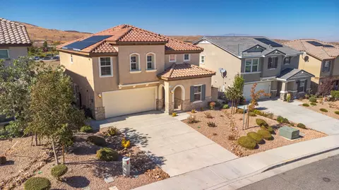 37529 Ebony Dr, Palmdale, CA 93551 photo 4