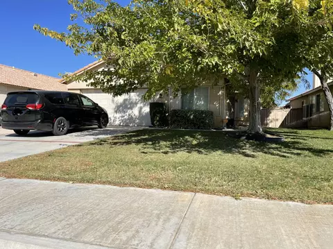 651 Ave J 12 E, Lancaster, CA 93535 photo 1