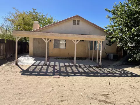 651 Ave J 12 E, Lancaster, CA 93535 photo 11