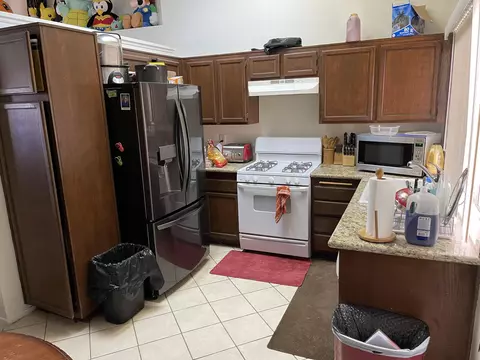 651 Ave J 12 E, Lancaster, CA 93535 photo 4