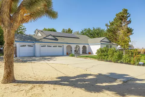43233 55th St E, Lancaster, CA 93535 photo 3