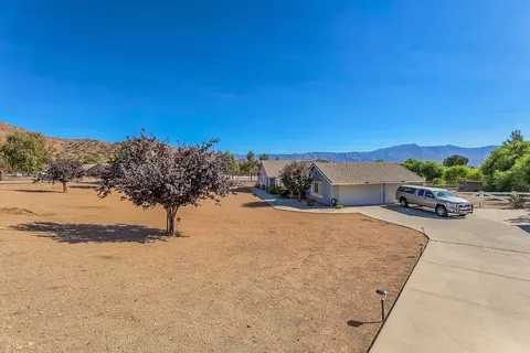 3612 Silver Spur Ln, Acton, CA 93510 photo 2