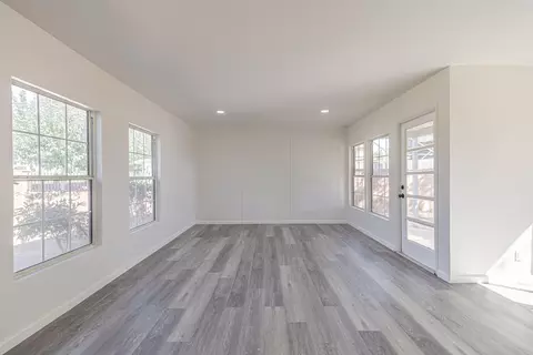 202 Avenue J12 E, Lancaster, CA 93535 photo 9