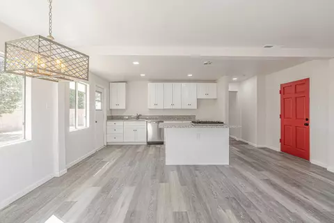 202 Avenue J12 E, Lancaster, CA 93535 photo 3