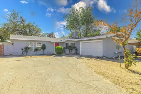 202 Avenue J12 E, Lancaster, CA 93535 photo 2