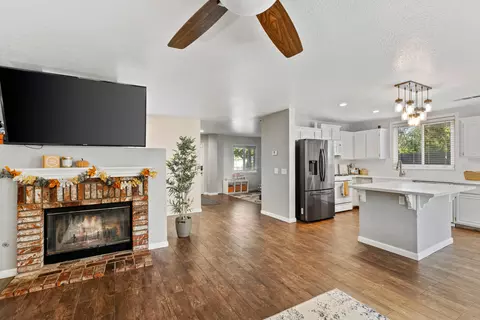 6234 Jasper Ct, Lancaster, CA 93536 photo 9