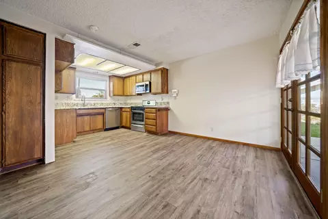 42950 Guyman Ave, Lancaster, CA 93536 photo 16