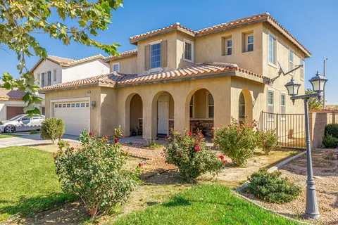 44846 Shad St, Lancaster, CA 93536 photo 3