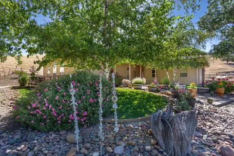 19510 Banducci Rd, Tehachapi, CA 93561 photo 6