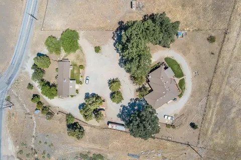 19510 Banducci Rd, Tehachapi, CA 93561 photo 1