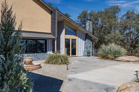 21701 Sunnybrook Dr, Tehachapi, CA 93561 photo 13