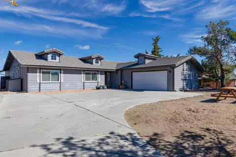 25600 Jacaranda Dr, Tehachapi, CA 93561 photo 1