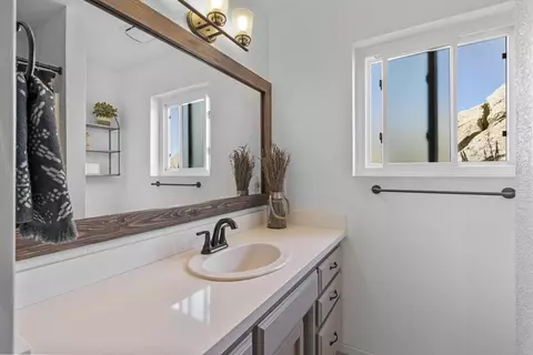 25600 Jacaranda Dr, Tehachapi, CA 93561 photo 21