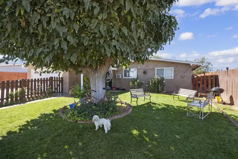 38413 Pond Ave, Palmdale, CA 93550 photo 2
