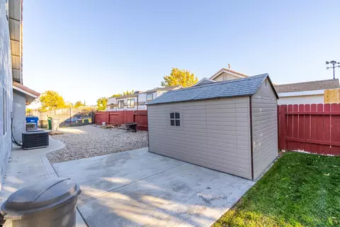 44331 37th St W, Lancaster, CA 93536 photo 32