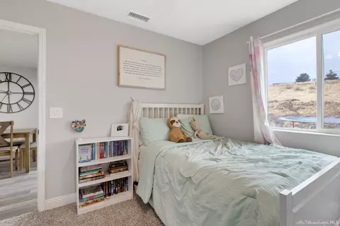 20912 Carriage Dr, Tehachapi, CA 93561 photo 31