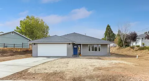 20912 Carriage Dr, Tehachapi, CA 93561 photo 1
