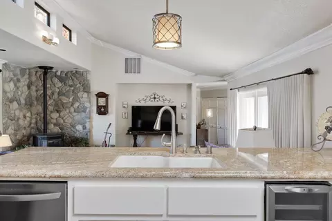 30200 Sunland Way, Tehachapi, CA 93561 photo 16