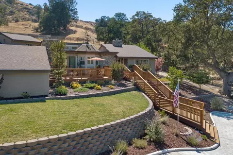 30200 Sunland Way, Tehachapi, CA 93561 photo 3