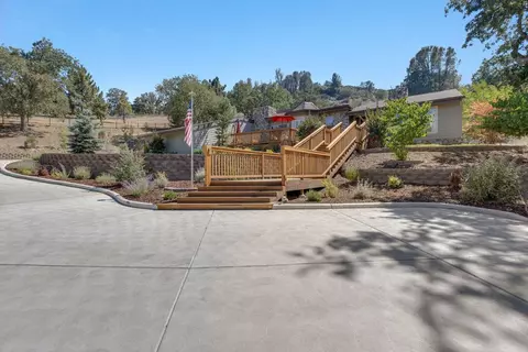 30200 Sunland Way, Tehachapi, CA 93561 photo 4