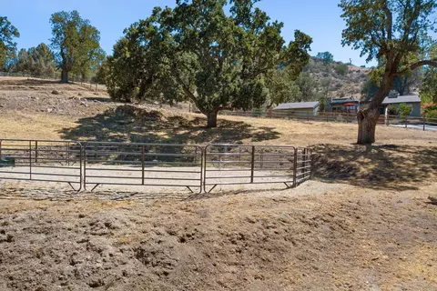 30200 Sunland Way, Tehachapi, CA 93561 photo 43