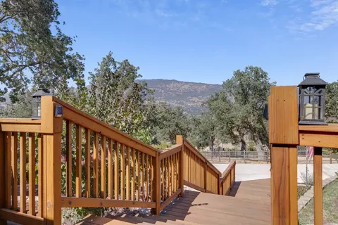 30200 Sunland Way, Tehachapi, CA 93561 photo 5