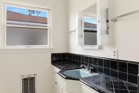 1922 Lincoln St, Oceanside, CA 92057 photo 14