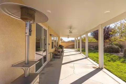 4424 Jonathon St, Lancaster, CA 93536 photo 35