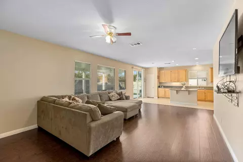 4424 Jonathon St, Lancaster, CA 93536 photo 14