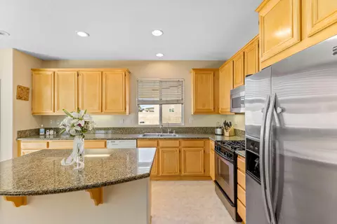 4424 Jonathon St, Lancaster, CA 93536 photo 6
