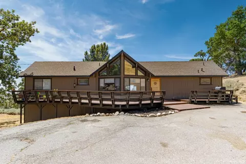 24141 Jacaranda Dr, Tehachapi, CA 93561 photo 1