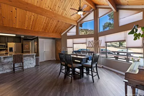 24141 Jacaranda Dr, Tehachapi, CA 93561 photo 7