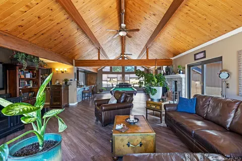 24141 Jacaranda Dr, Tehachapi, CA 93561 photo 5