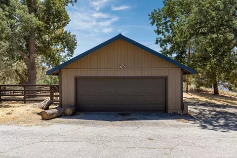 24141 Jacaranda Dr, Tehachapi, CA 93561 photo 29