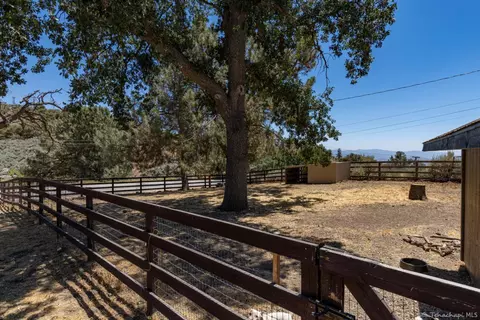 24141 Jacaranda Dr, Tehachapi, CA 93561 photo 30