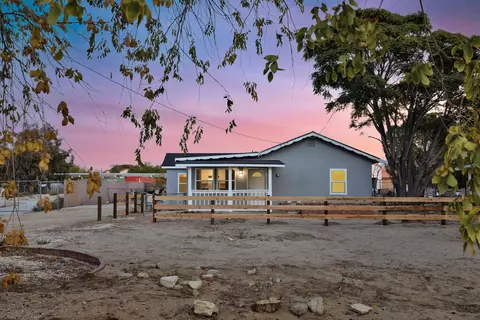 43524 7th St E, Lancaster, CA 93535 photo 1