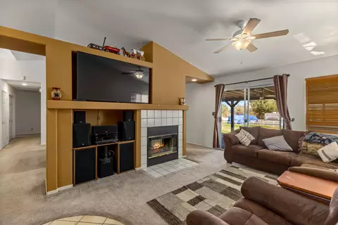 35948 53rd St E, Palmdale, CA 93552 photo 17
