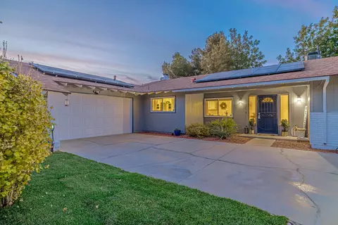 43813 Halcom Ave, Lancaster, CA 93536 photo 3