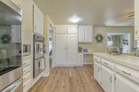 43813 Halcom Ave, Lancaster, CA 93536 photo 13