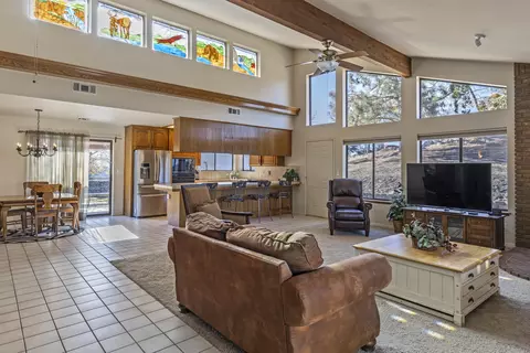 26524 Oakflat Dr, Tehachapi, CA 93561 photo 4