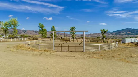 20725 Sasia Rd, Tehachapi, CA 93561 photo 41