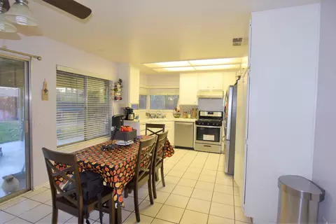 37845 19th St, Palmdale, CA 93550 photo 3
